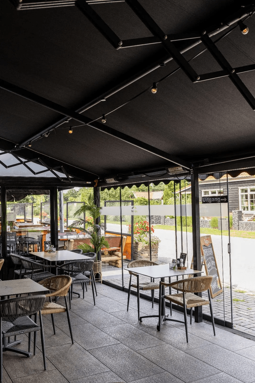 Voorterras binnen overzicht